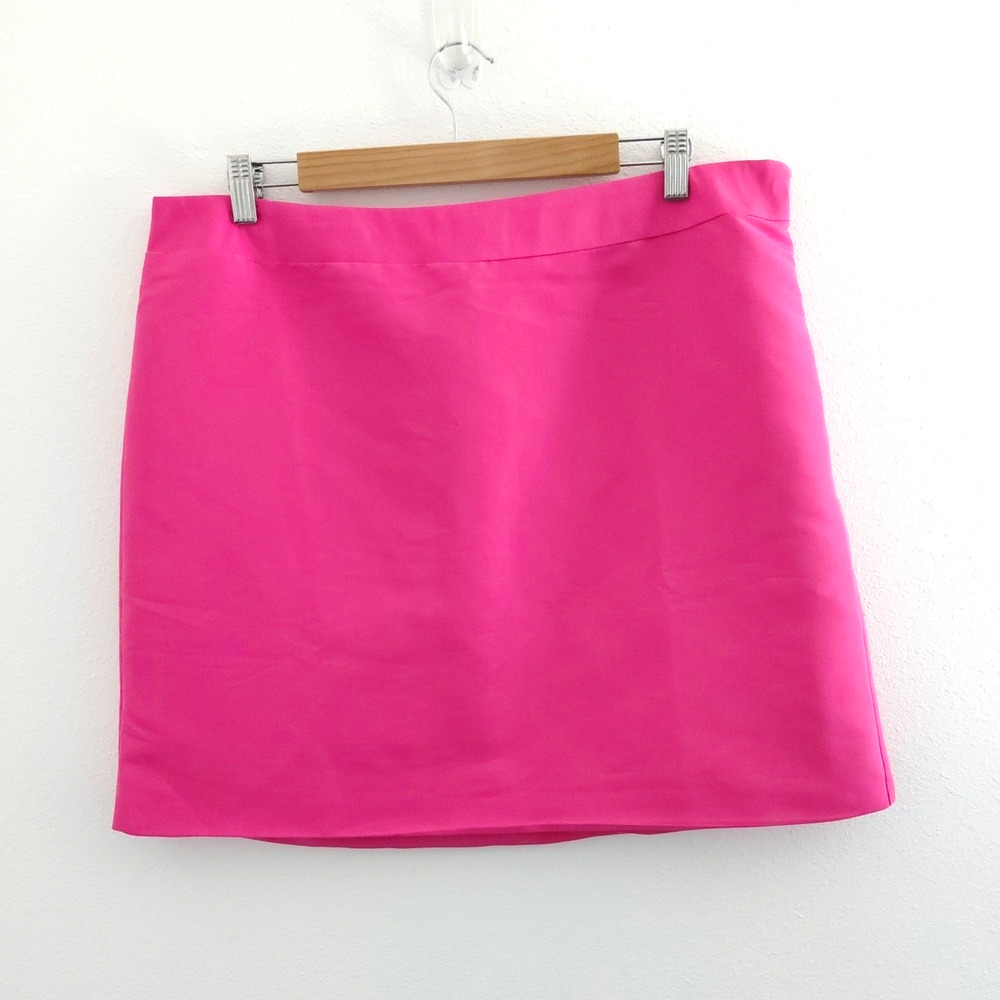Kate Spade X Target Women's Mini Skirt Barbi Pink sz 14 Sheen Lined Girly Yacht